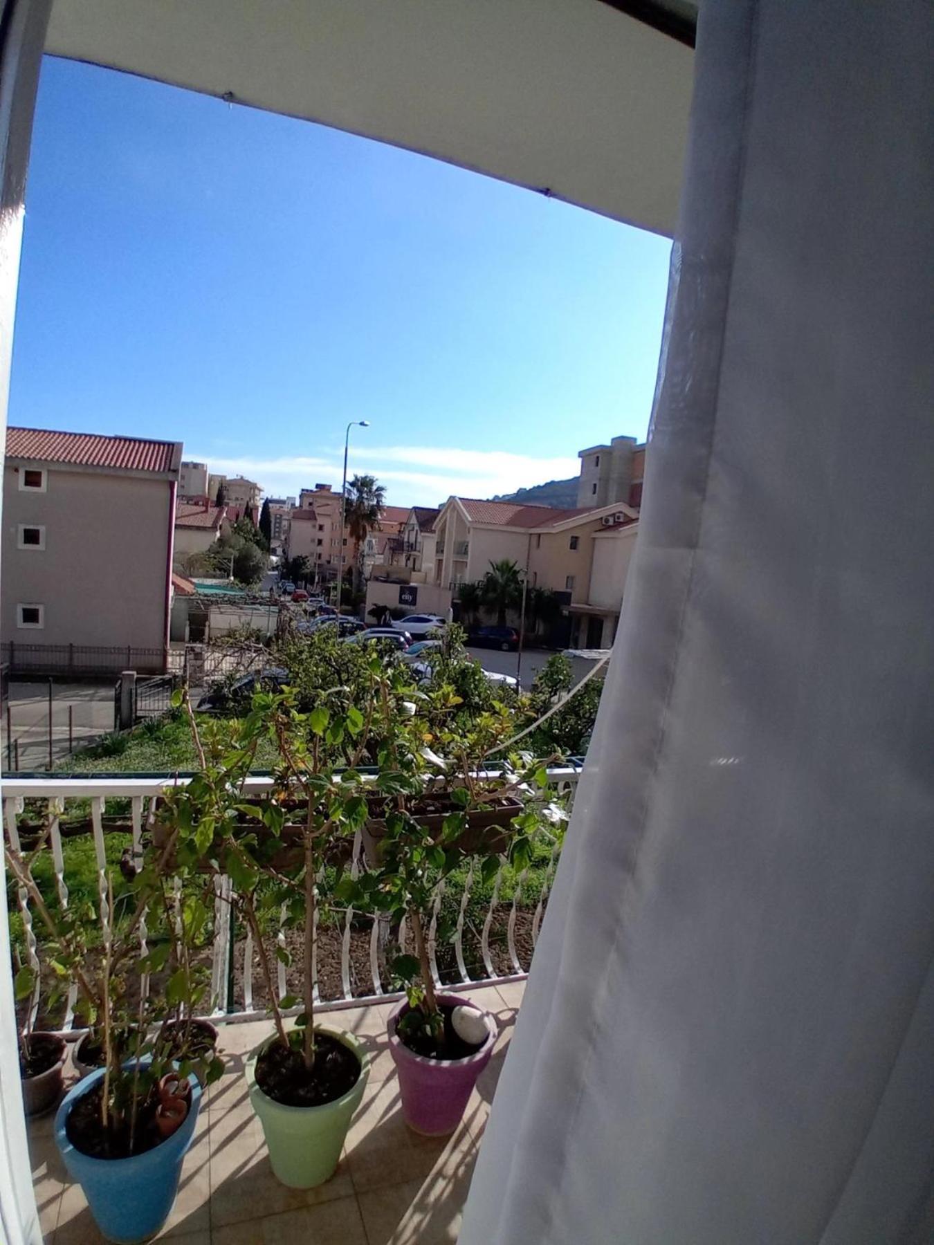 Kiwi Apartments بودفا المظهر الخارجي الصورة