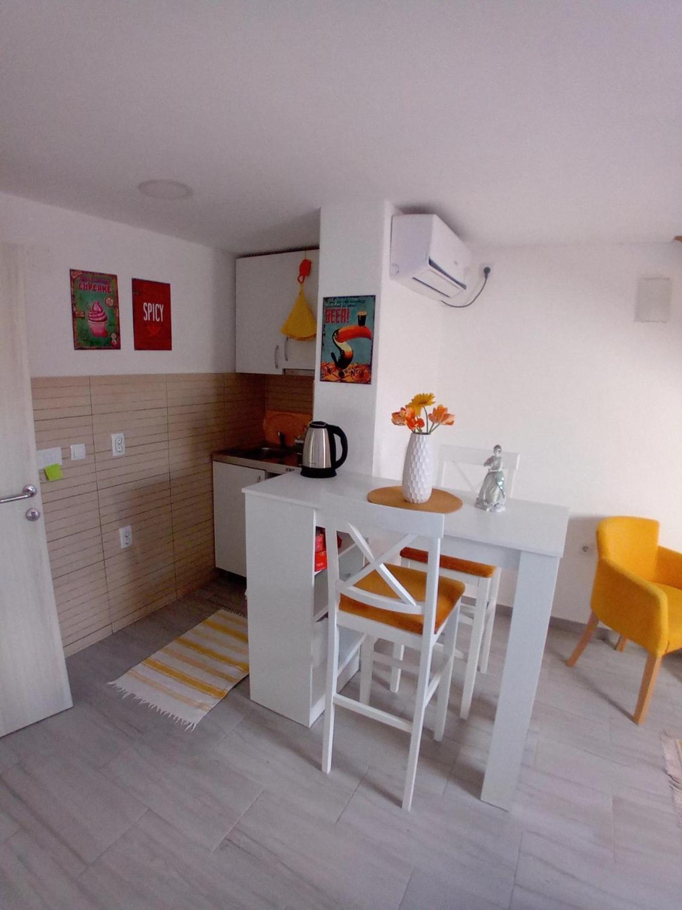 Kiwi Apartments بودفا المظهر الخارجي الصورة